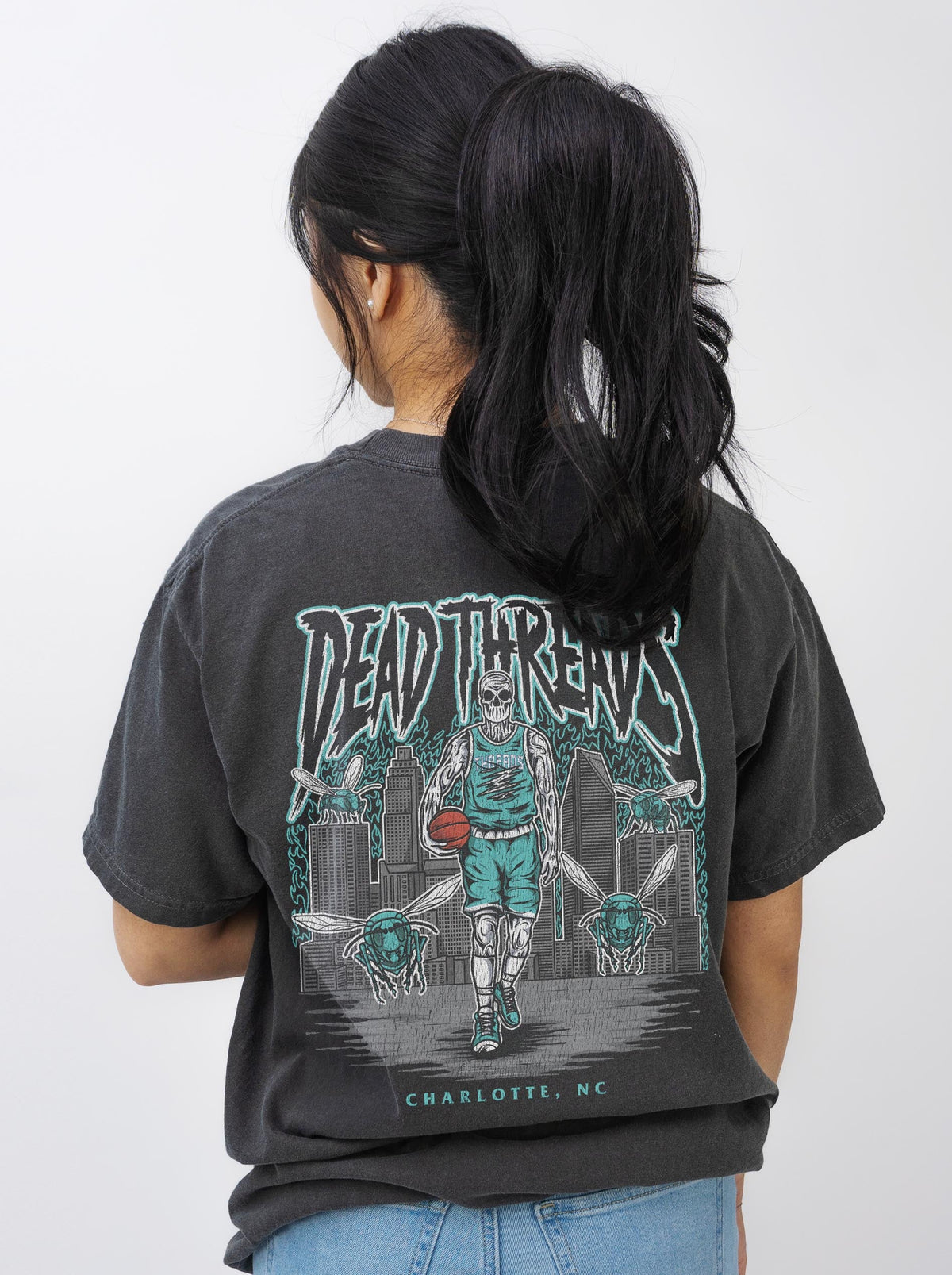 CHARLOTTE BASKETBALL - “3 SKULL” PREMIUM T-SHIRT product image 4