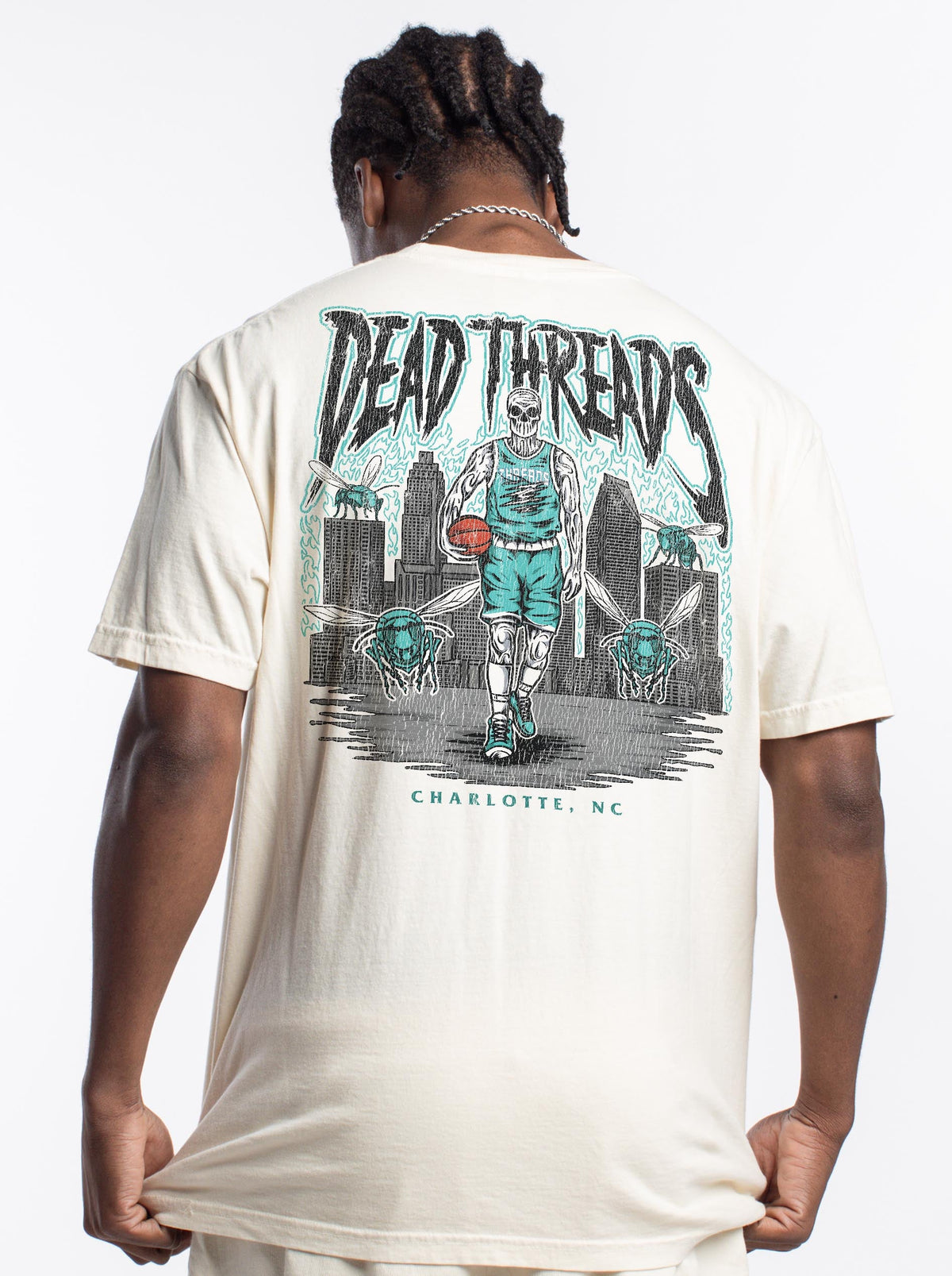 CHARLOTTE BASKETBALL - “3 SKULL” PREMIUM T-SHIRT product image 13