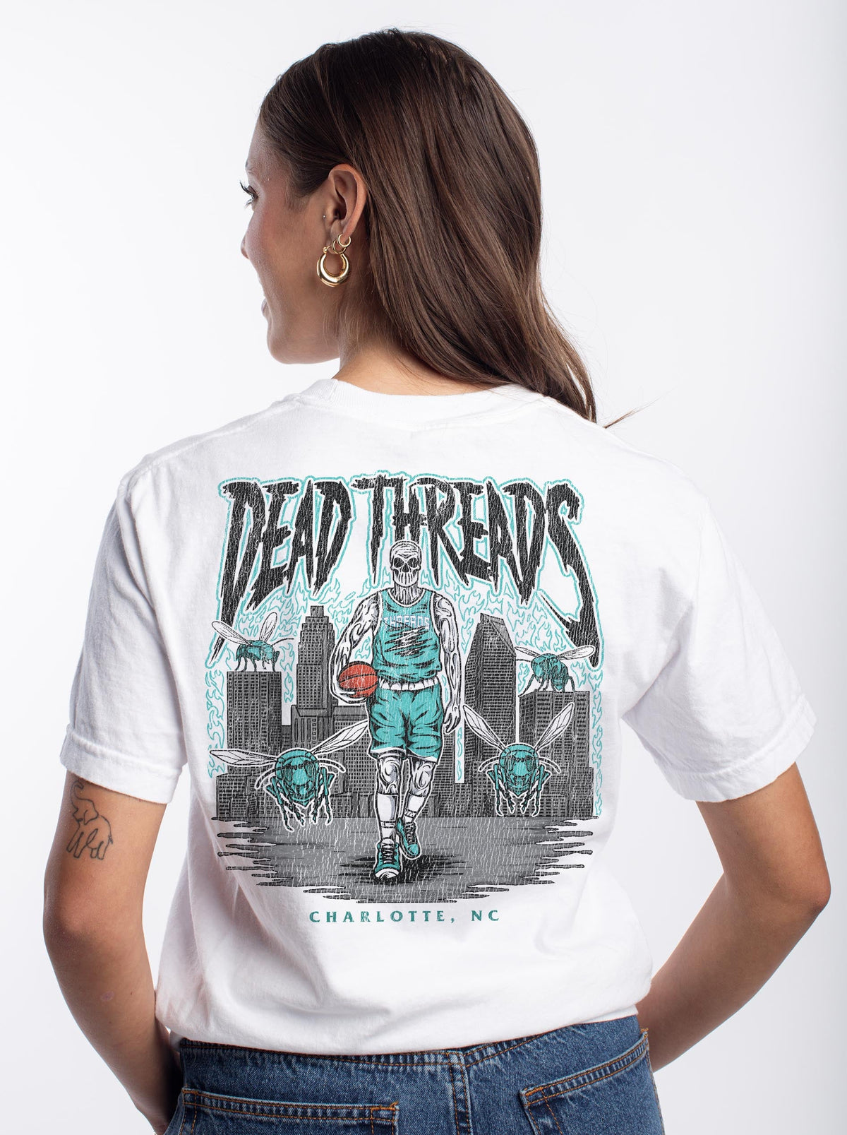 CHARLOTTE BASKETBALL - “3 SKULL” PREMIUM T-SHIRT product image 9