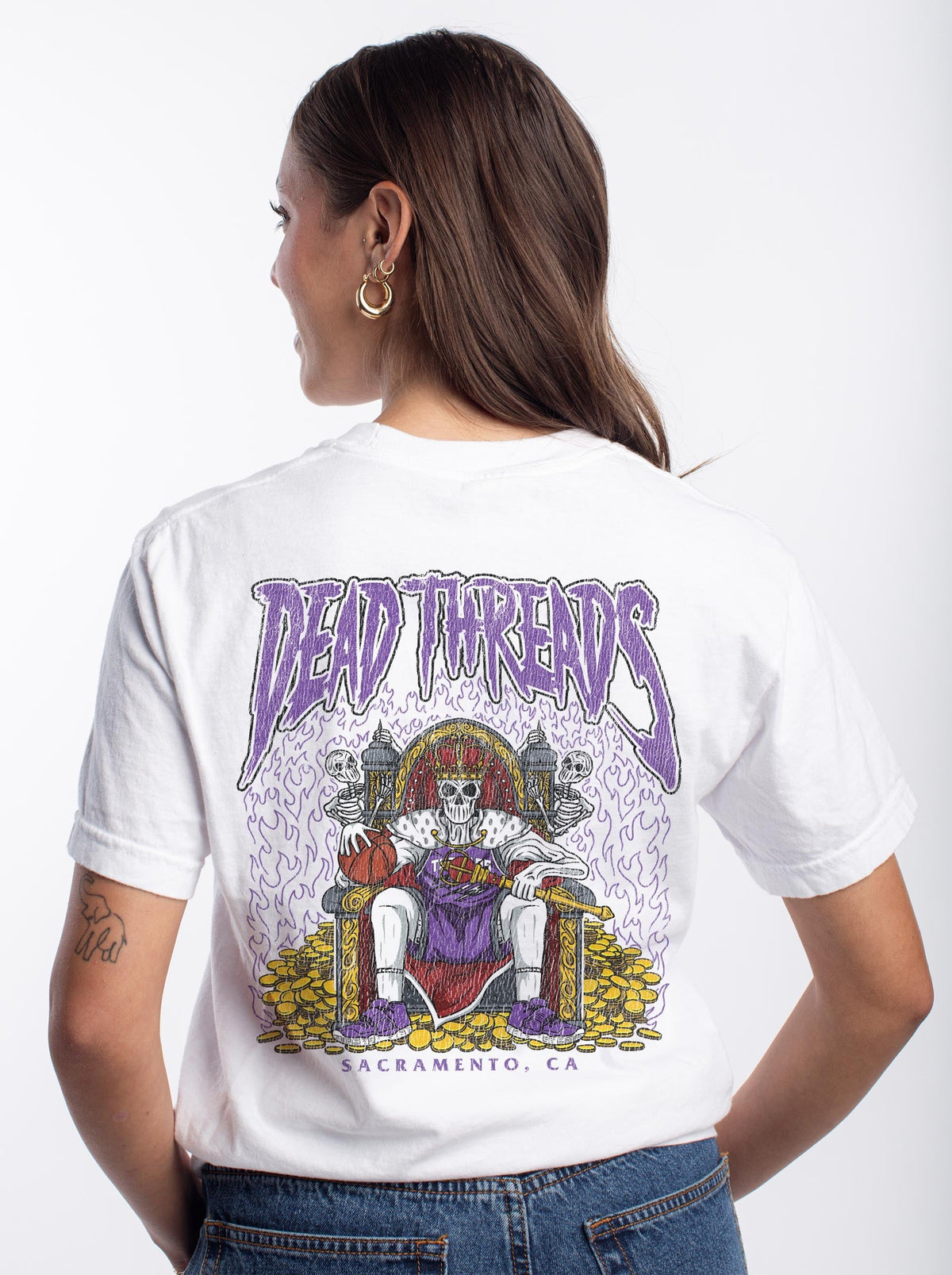 SACRAMENTO BASKETBALL - “DT ESSENTIAL" PREMIUM T-SHIRT product image 9