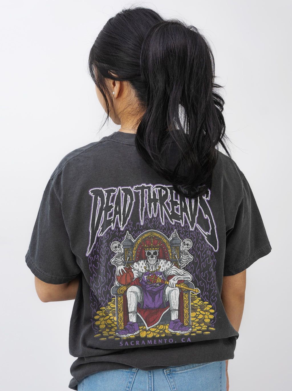SACRAMENTO BASKETBALL - “DT ESSENTIAL" PREMIUM T-SHIRT product image 4