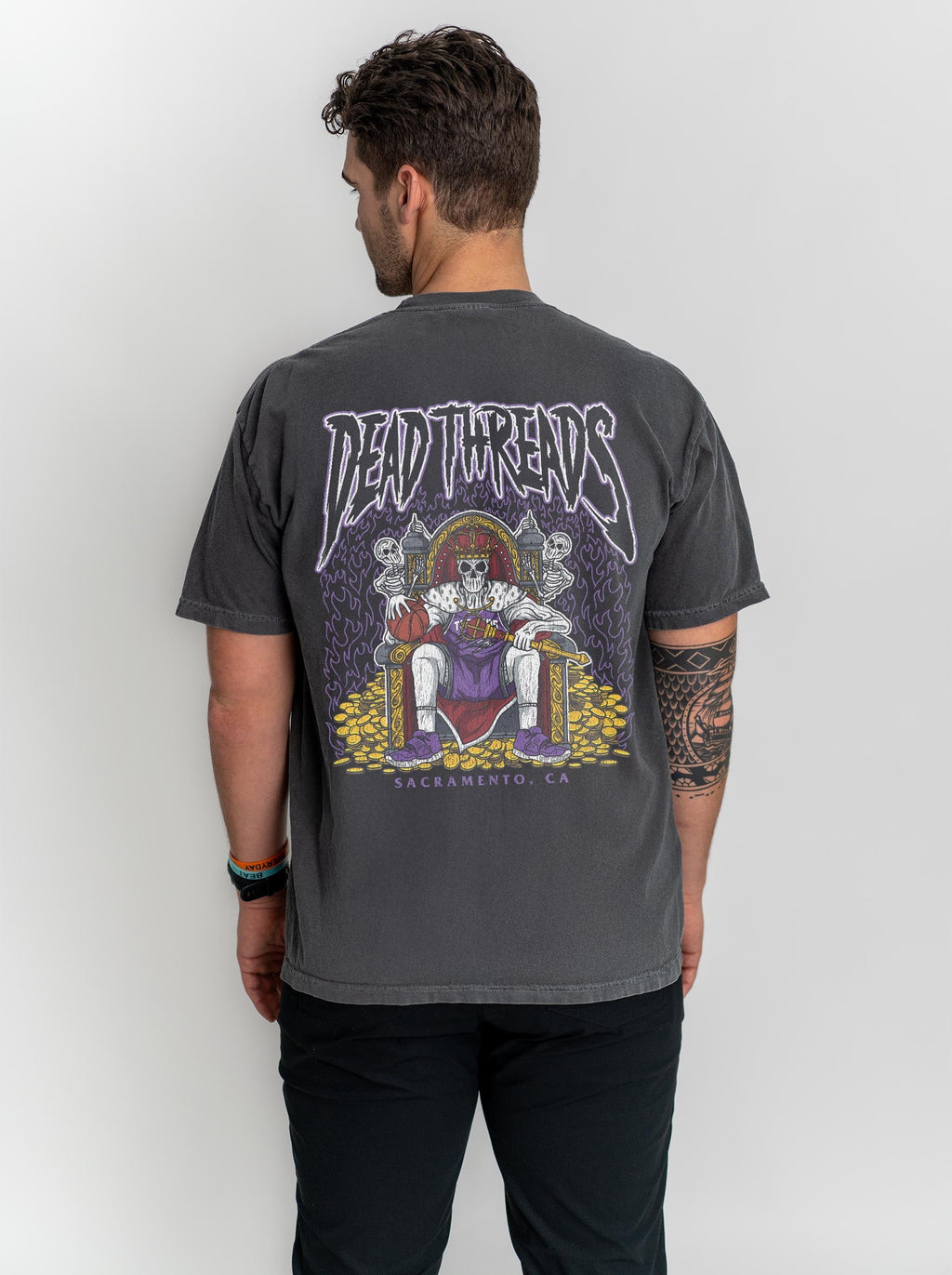 SACRAMENTO BASKETBALL - “DT ESSENTIAL" PREMIUM T-SHIRT product image 3