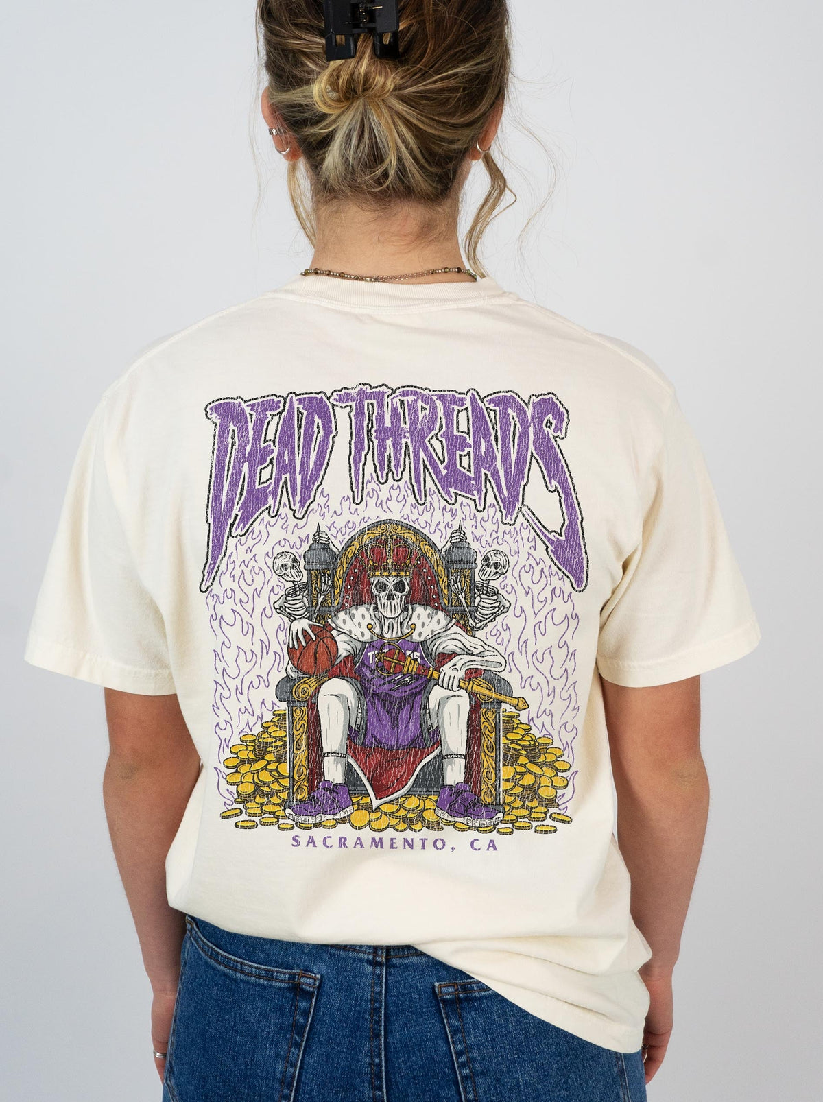 SACRAMENTO BASKETBALL - “DT ESSENTIAL" PREMIUM T-SHIRT product image 12